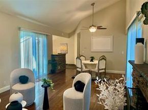 2128 Canoas Garden D, San Jose CA 95125