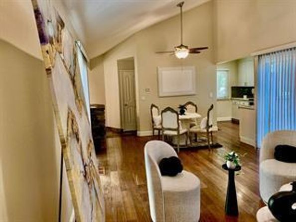 2128 Canoas Garden D, San Jose CA 95125