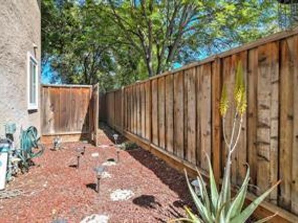 2128 Canoas Garden D, San Jose CA 95125