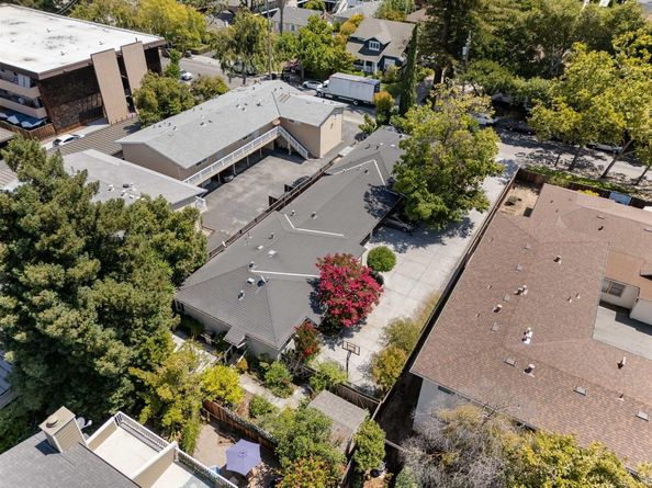 700 Mariposa Avenue, Mountain View CA 94041