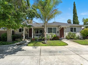 700 Mariposa Avenue