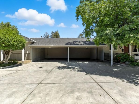 700 Mariposa Avenue, Mountain View CA 94041
