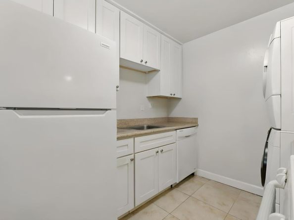 700 Mariposa Avenue, Mountain View CA 94041
