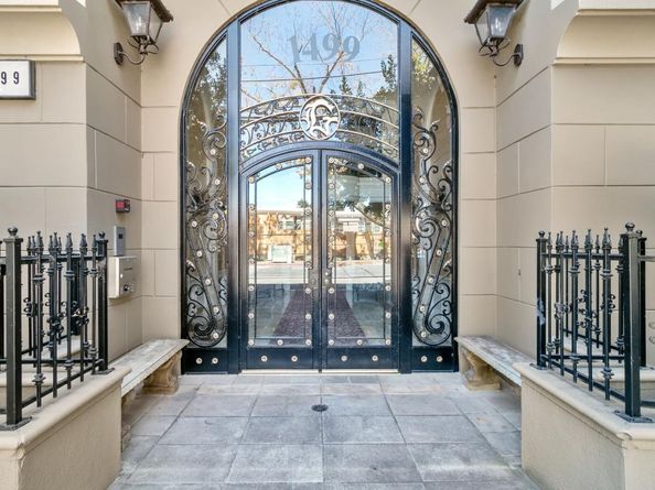 1499 Oak Grove Avenue 202, Burlingame CA 94010