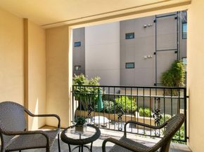 1499 Oak Grove Avenue 202, Burlingame CA 94010