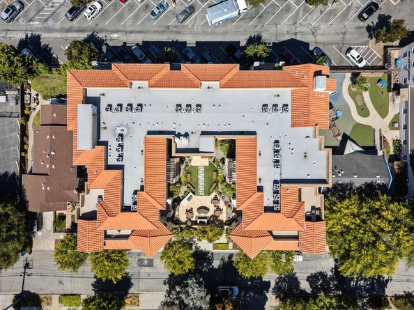 777 Walnut Street 307, San Carlos CA 94070