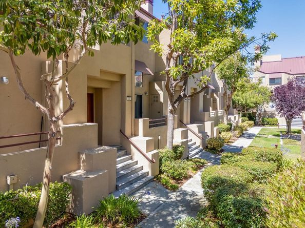 210 Commons Lane, Foster City CA 94404