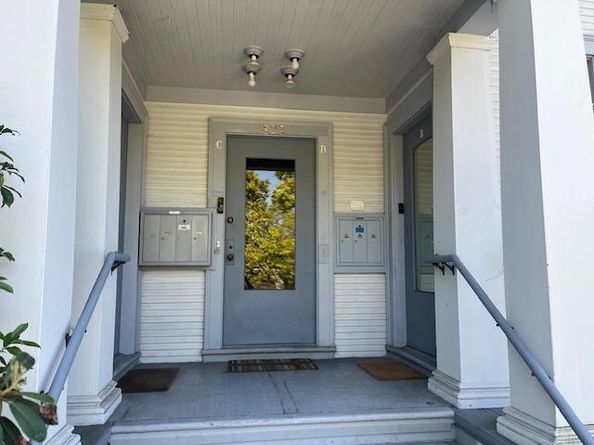 1822 Hearst Avenue B, Berkeley CA 94703