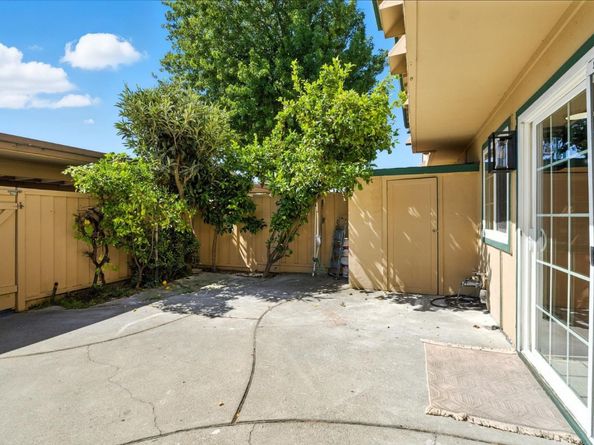 27726 Del Norte Court, Hayward CA 94545