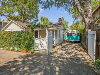 637 Channing Avenue