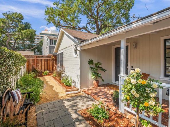 637 Channing Avenue, Palo Alto CA 94301
