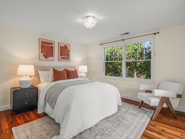 637 Channing Avenue, Palo Alto CA 94301