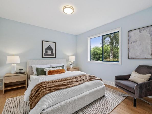 389 Avenue Granada, El Granada CA 94018