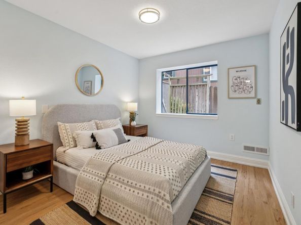 389 Avenue Granada, El Granada CA 94018