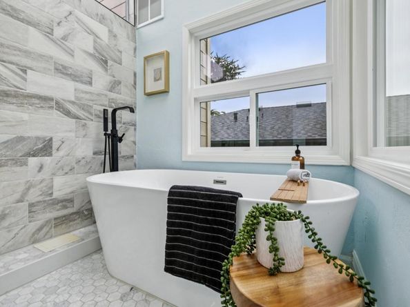 389 Avenue Granada, El Granada CA 94018