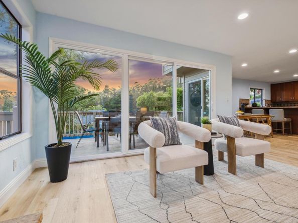 389 Avenue Granada, El Granada CA 94018
