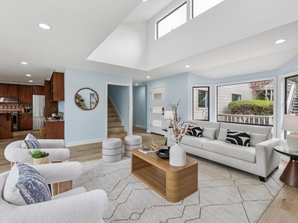389 Avenue Granada, El Granada CA 94018