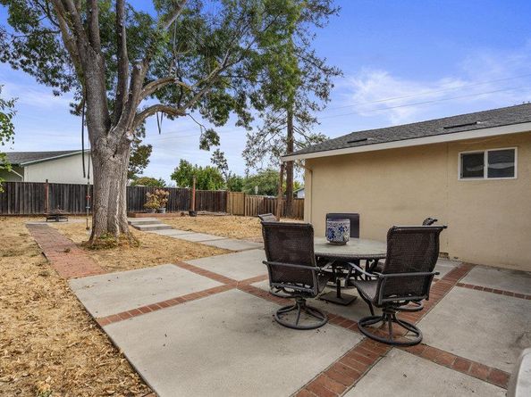 1301 3rd Street, Gilroy CA 95020
