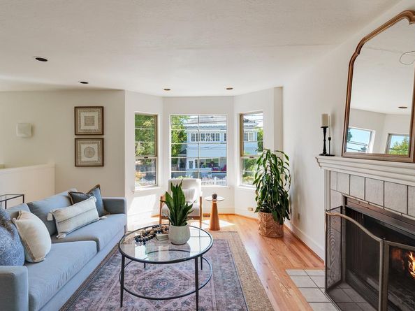 918 3rd Street A, Santa Cruz CA 95060