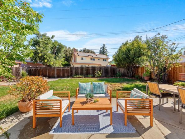 1122 Lancelot Lane, San Jose CA 95127