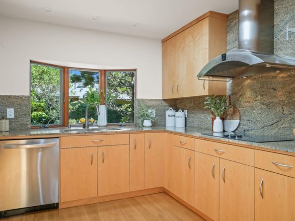 89 Fair Oaks Lane, Atherton CA 94027