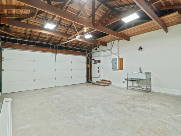 89 Fair Oaks Lane, Atherton CA 94027