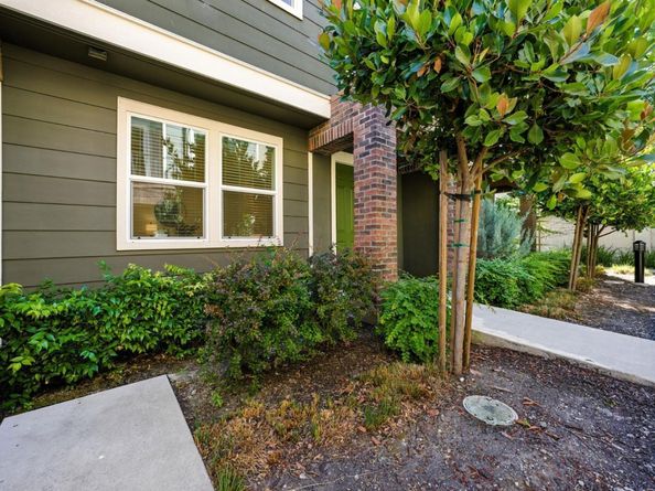 319 Charles Morris Terrace, Sunnyvale CA 94085