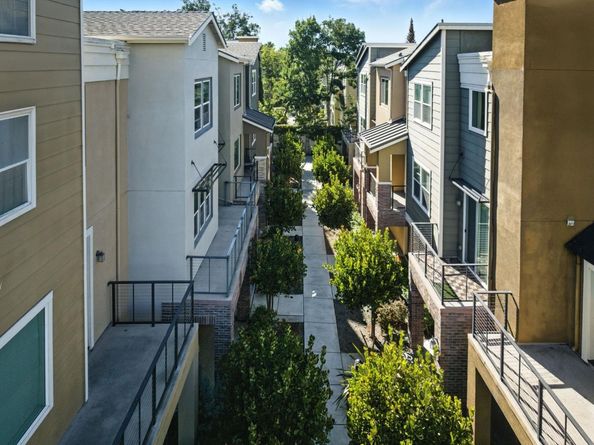 319 Charles Morris Terrace, Sunnyvale CA 94085