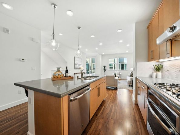 319 Charles Morris Terrace, Sunnyvale CA 94085