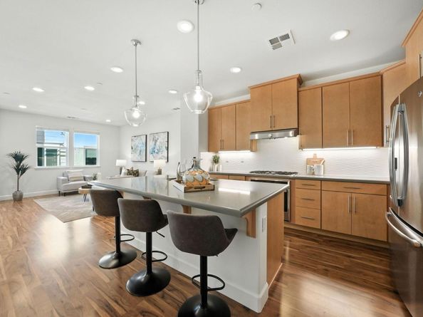319 Charles Morris Terrace, Sunnyvale CA 94085