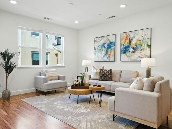 319 Charles Morris Terrace, Sunnyvale CA 94085