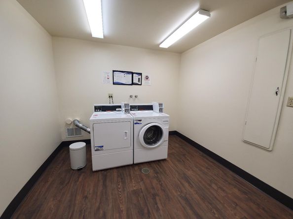 932 Peninsula Avenue 406, San Mateo CA 94401