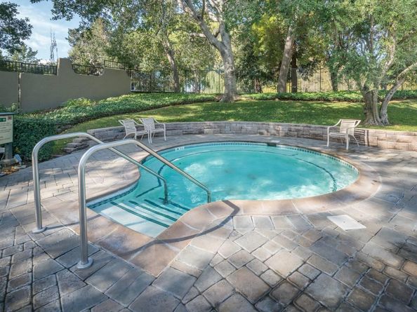 932 Peninsula Avenue 406, San Mateo CA 94401