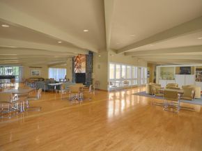 932 Peninsula Avenue 406, San Mateo CA 94401