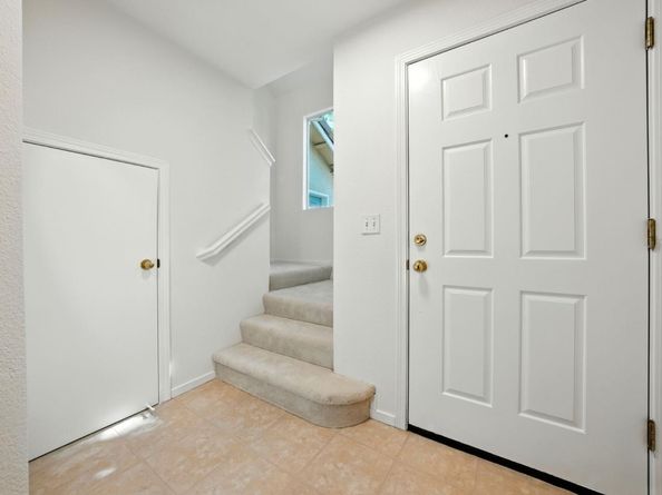 561 Manhattan Place, San Jose CA 95136