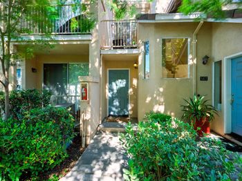 561 Manhattan Place