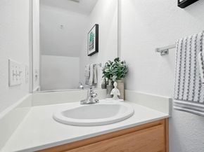 561 Manhattan Place, San Jose CA 95136