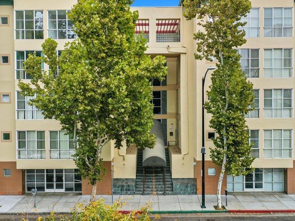97 E Saint James Street 26, San Jose CA 95112