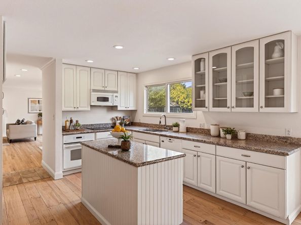 7451 Prospect Road, Cupertino CA 95014