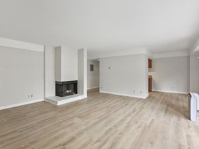 500 W Middlefield Road 18, Mountain View CA 94043