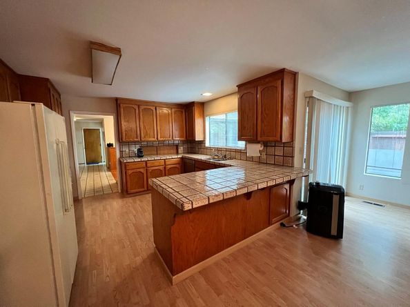 701 Christine Drive, Palo Alto CA 94303