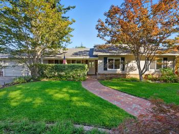 185 Beverly Lane