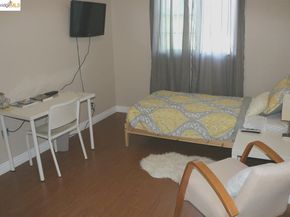 1616 International Boulevard, Oakland CA 94606