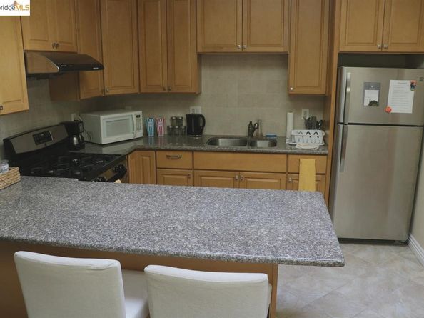 1616 International Boulevard, Oakland CA 94606