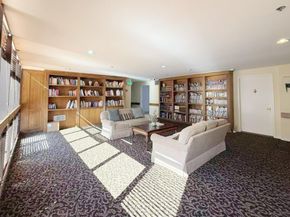 324 Catalpa Street 206, San Mateo CA 94401