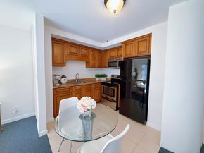 324 Catalpa Street 206, San Mateo CA 94401