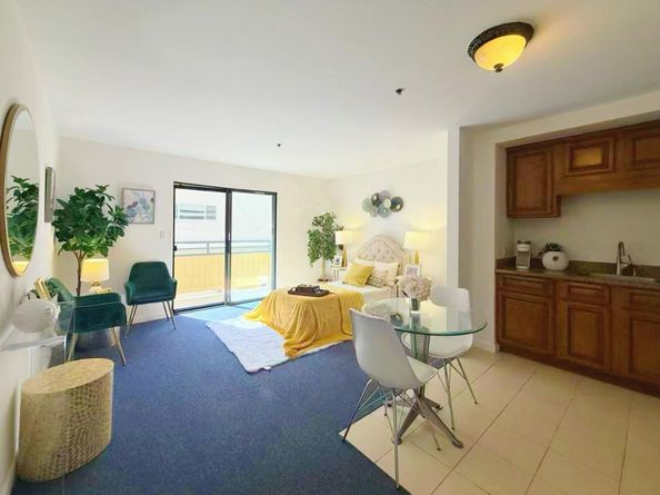 324 Catalpa Street 206, San Mateo CA 94401