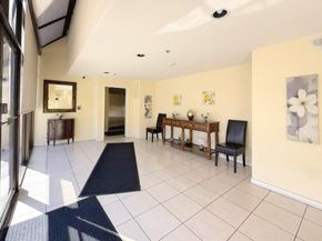 324 Catalpa Street 206, San Mateo CA 94401
