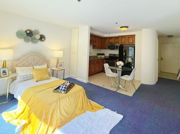 324 Catalpa Street 206, San Mateo CA 94401