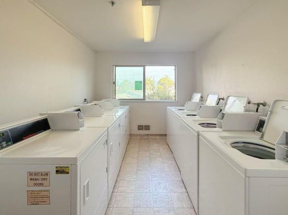 324 Catalpa Street 206, San Mateo CA 94401
